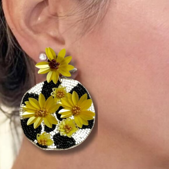 Cow Print Cowgirl Sunflower Fields Round Seed Beaded Earrings NEW - Picture 1 of 3